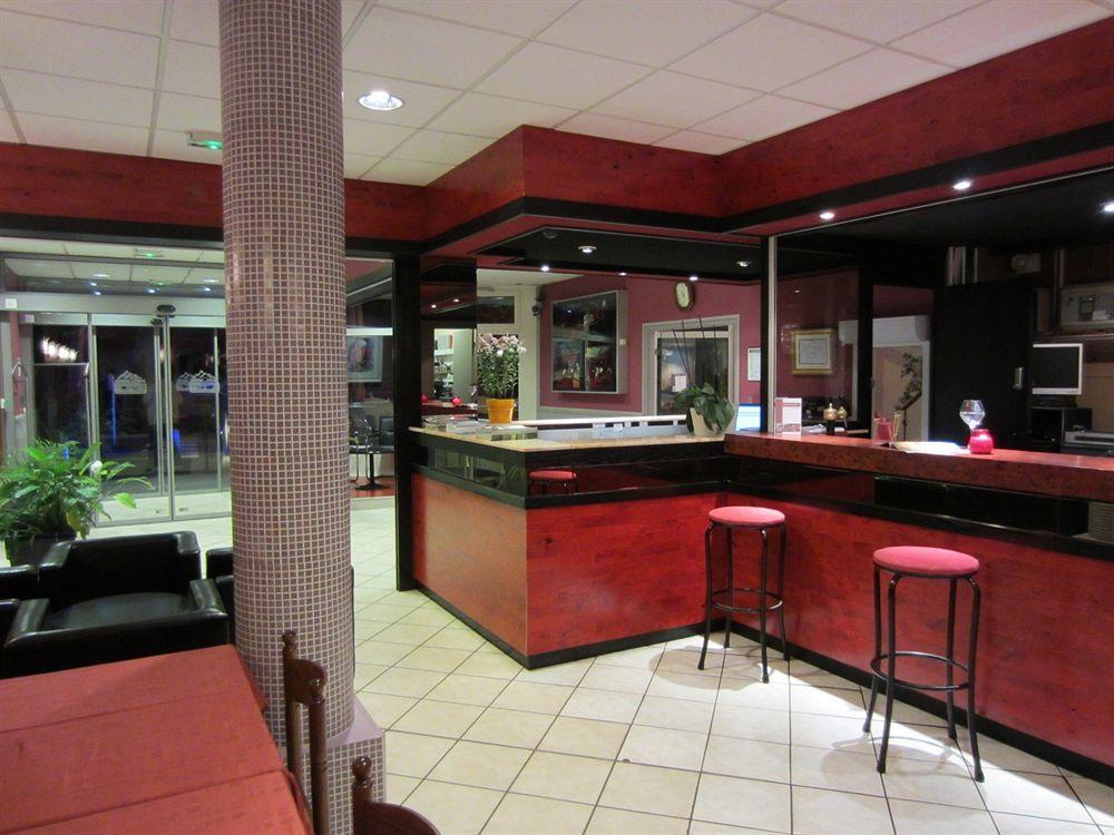 诺瓦尔妈妈餐饮酒店 阿讷西 外观 照片